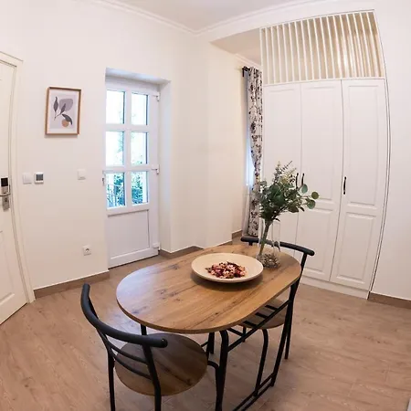 Pop Luxury Apartment Belgrade