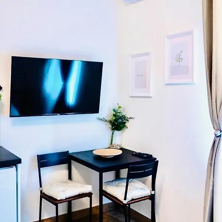 Pop Luxury Apartment